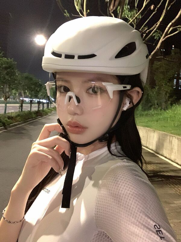 白い昼夜変色サイクリングメガネ屋外透明自転車登山メガネ抗 UV 男性と女性のスポーツ|undefined