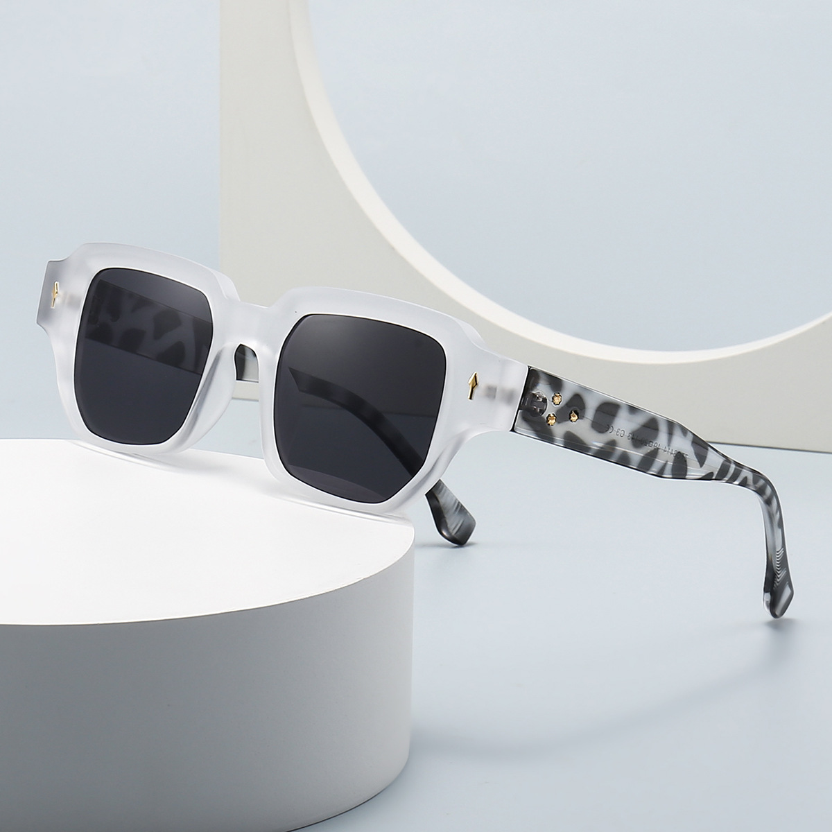 square retro trend sunglasses