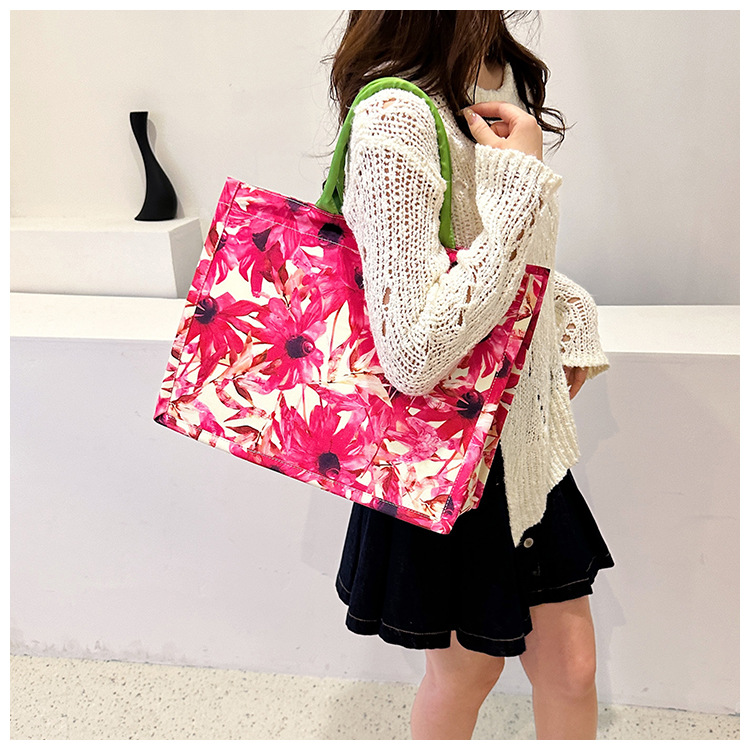 Women's Large Canvas Flower Vintage Style Zipper Tote Bag display picture 26