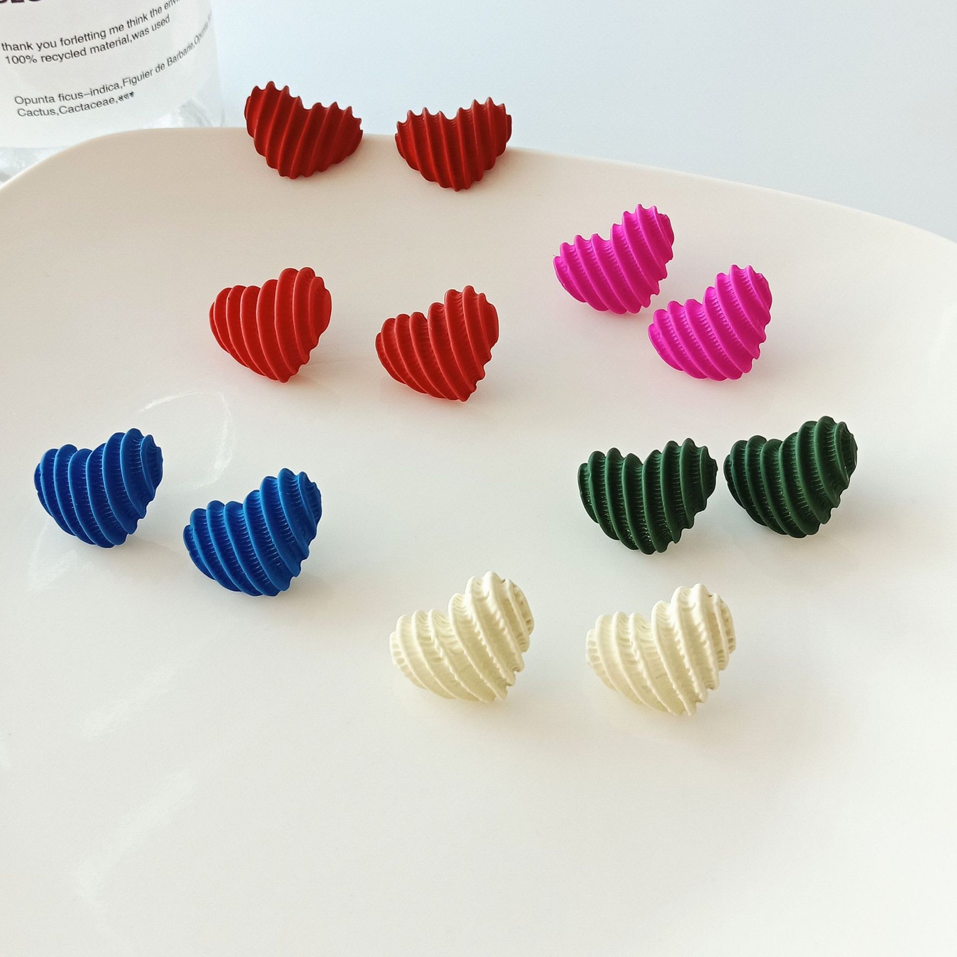 Simple Style Heart Shape Alloy Stoving Varnish Ear Studs display picture 1