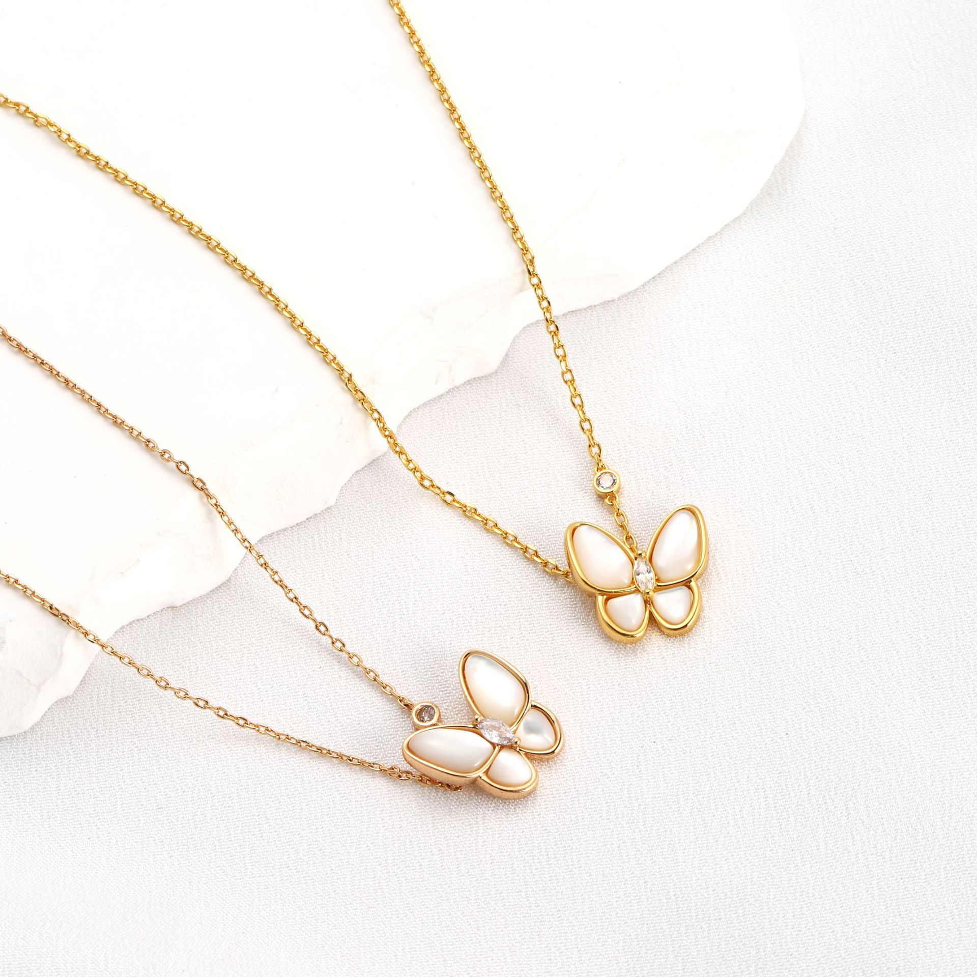 Unisex Mode Einfache Weiße Mutter Der Perle Schmetterling Halskette Weibliche Temperament Vielseitige Net Version Süße Schlüsselbein Kette_voghion.com