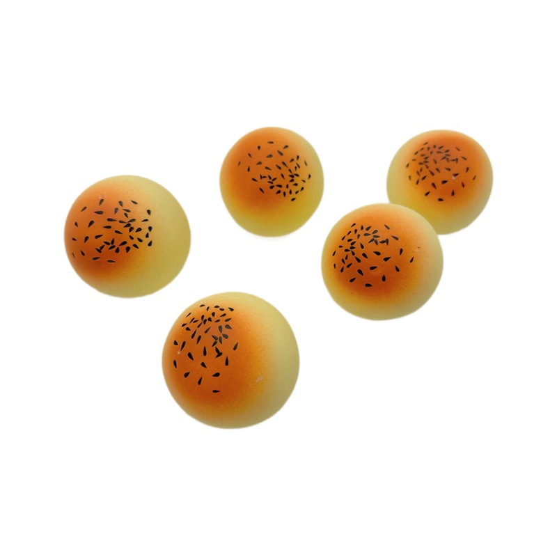 Desahogue la tarta de huevo de mochi fluida de rebote lento, pellizque, descompresión creativa, comida de imitación, carpincho de dibujos animados, Kapibala