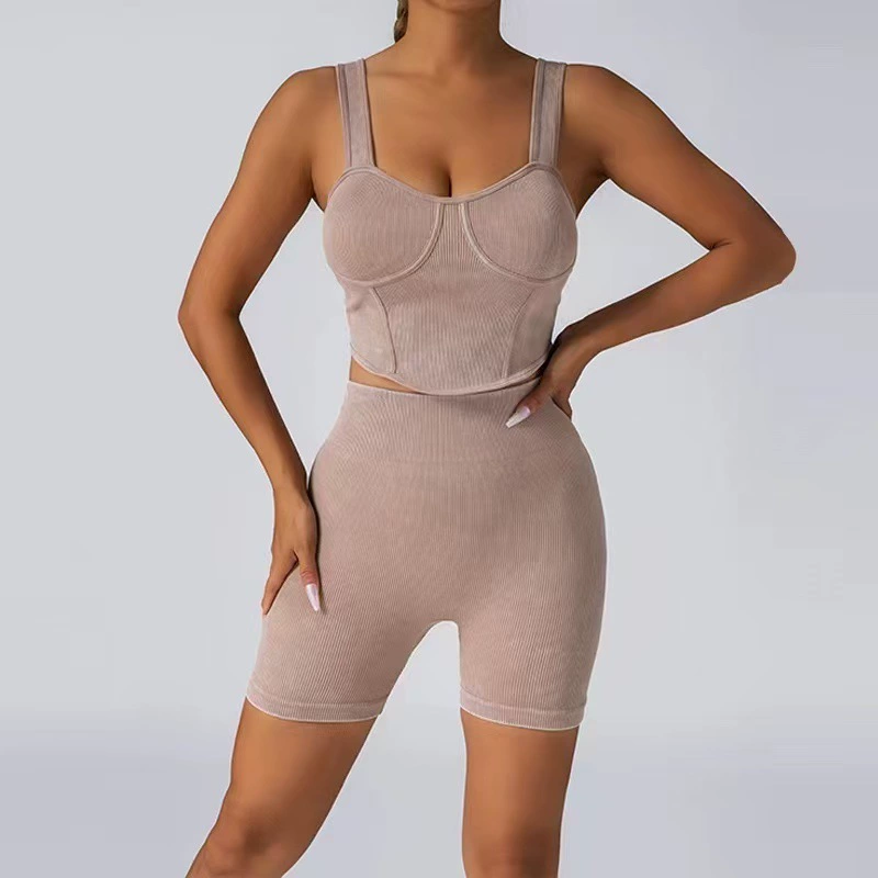Summer yoga clothing, set, shockproof T-shirt, leggings, shorts, high-quality style, beautiful back