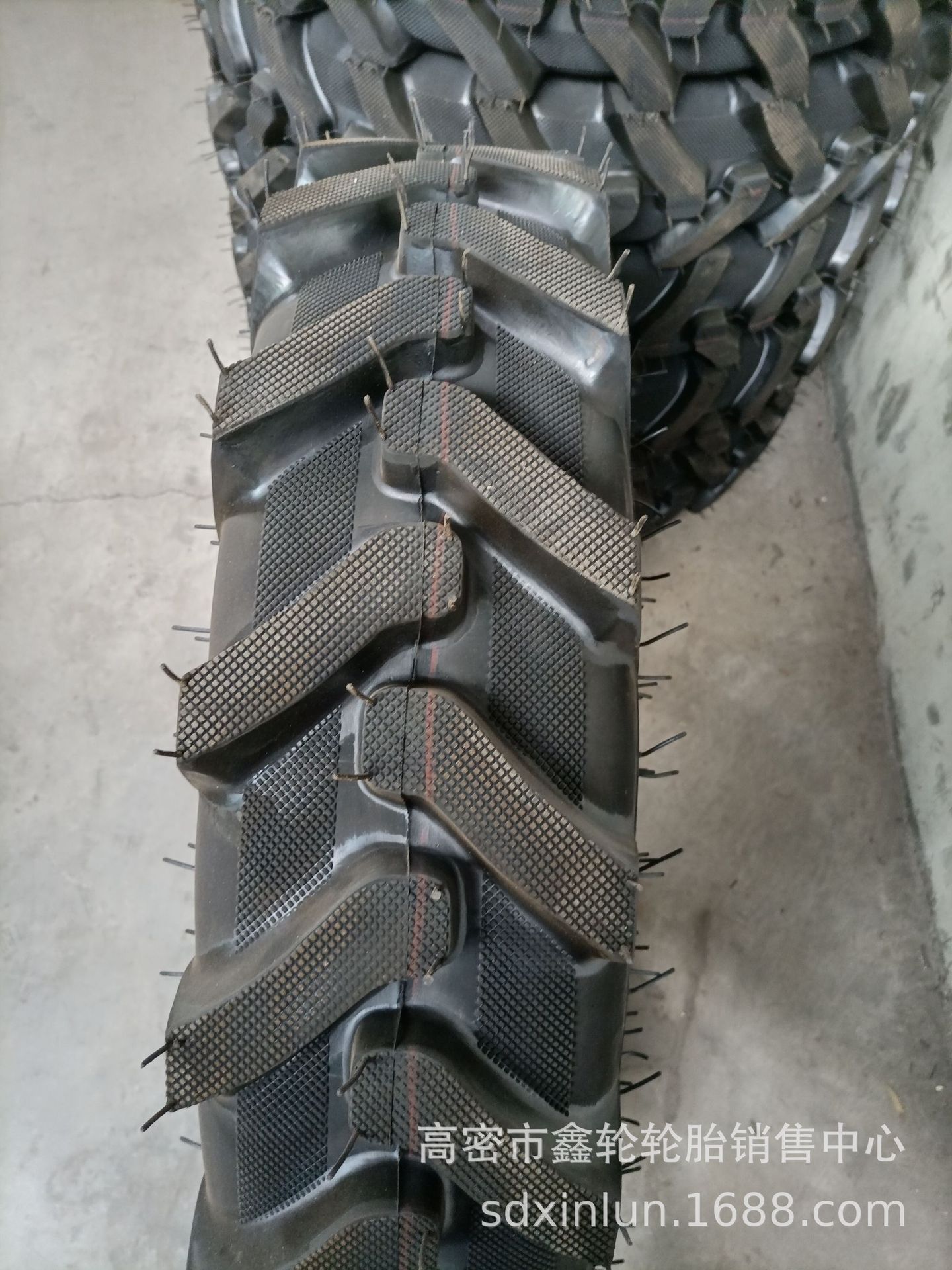 长期供应拖拉机7.50-20 8.3-20 8.3-22 9.5-16 9.5-28 9.5-20轮胎