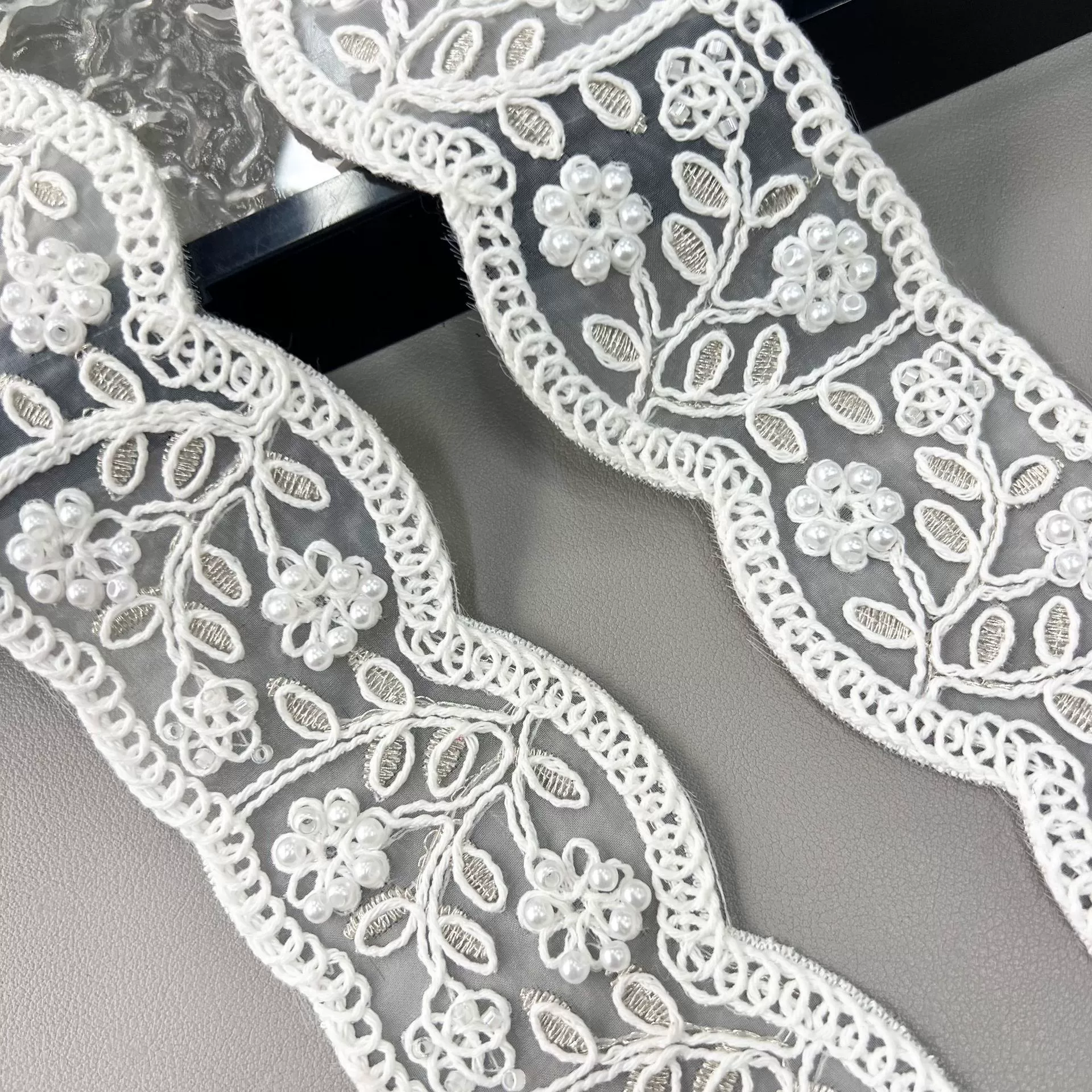 White organza strands beading three-dimensional flower embroidery barcode clothing cuffs belt decorative lace accessories