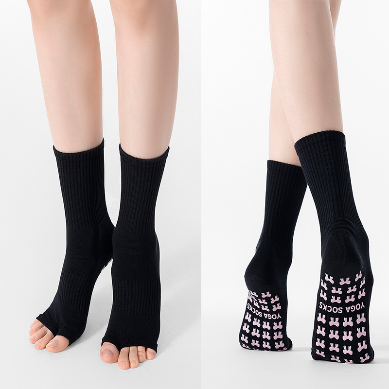 Five-Finger Yoga Socks for Women, Open-Toe Mid-Calf Socks, Summer Women's Pilates Professional Non-Slip Indoor Fitness Floor Socks