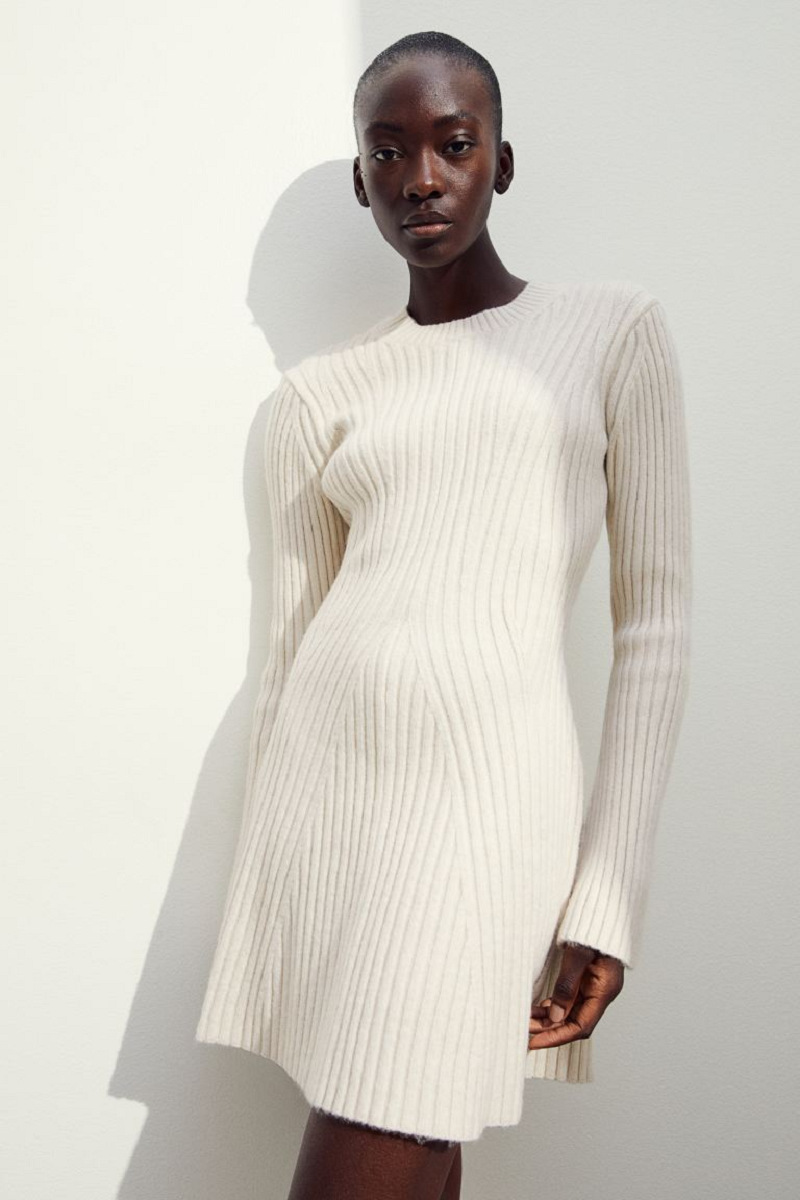 Knitted Dress Image 9