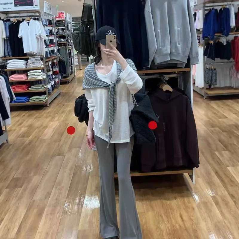 Korean-Style Mature Women's Outfit: Loose White T-Shirt Set, New Striped Shawl, Flared Pants, Trendy Ootd