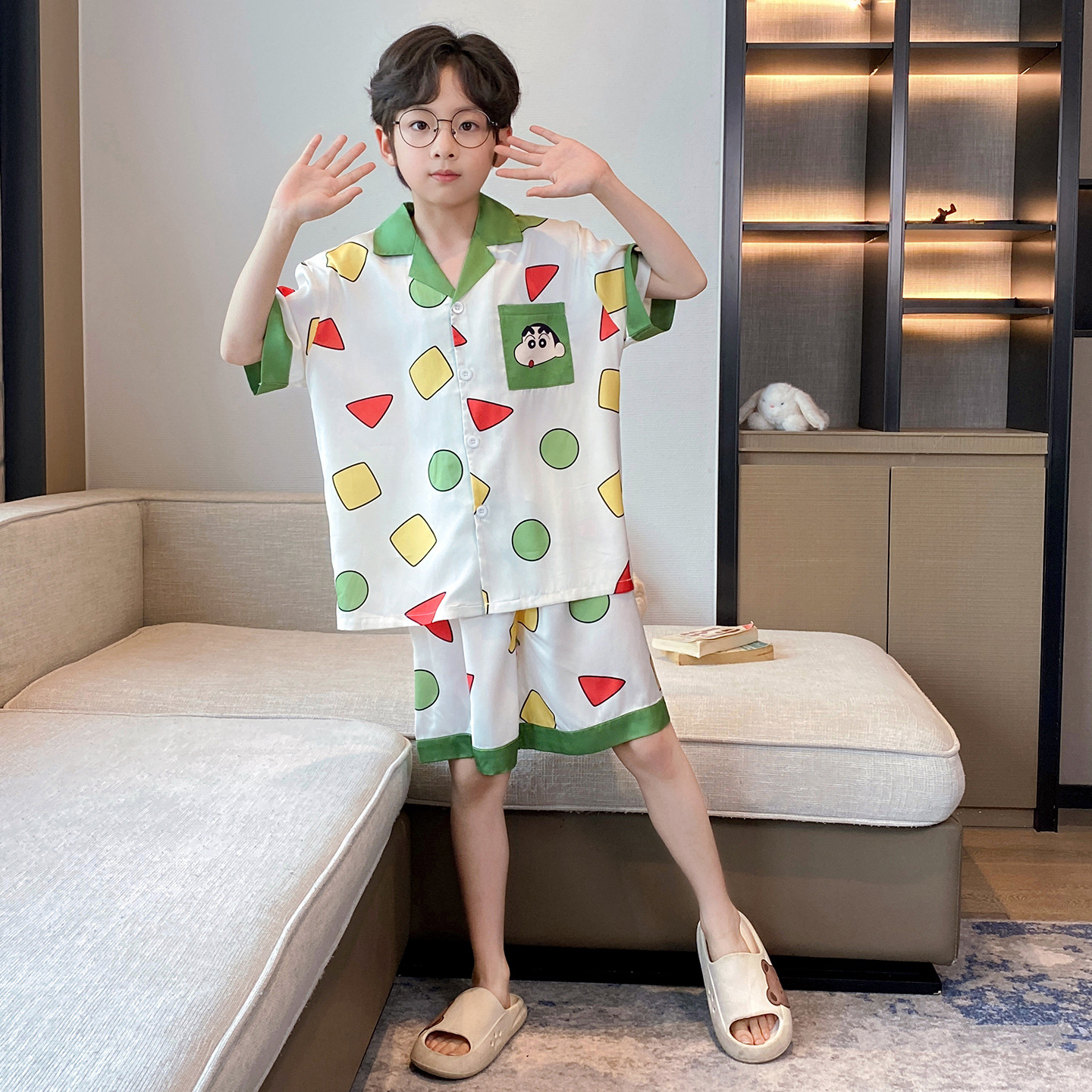 Pijamas infantiles verano 2026 nuevo niño hielo delgado de manga corta juveniles niños grandes set de ropa para el hogar