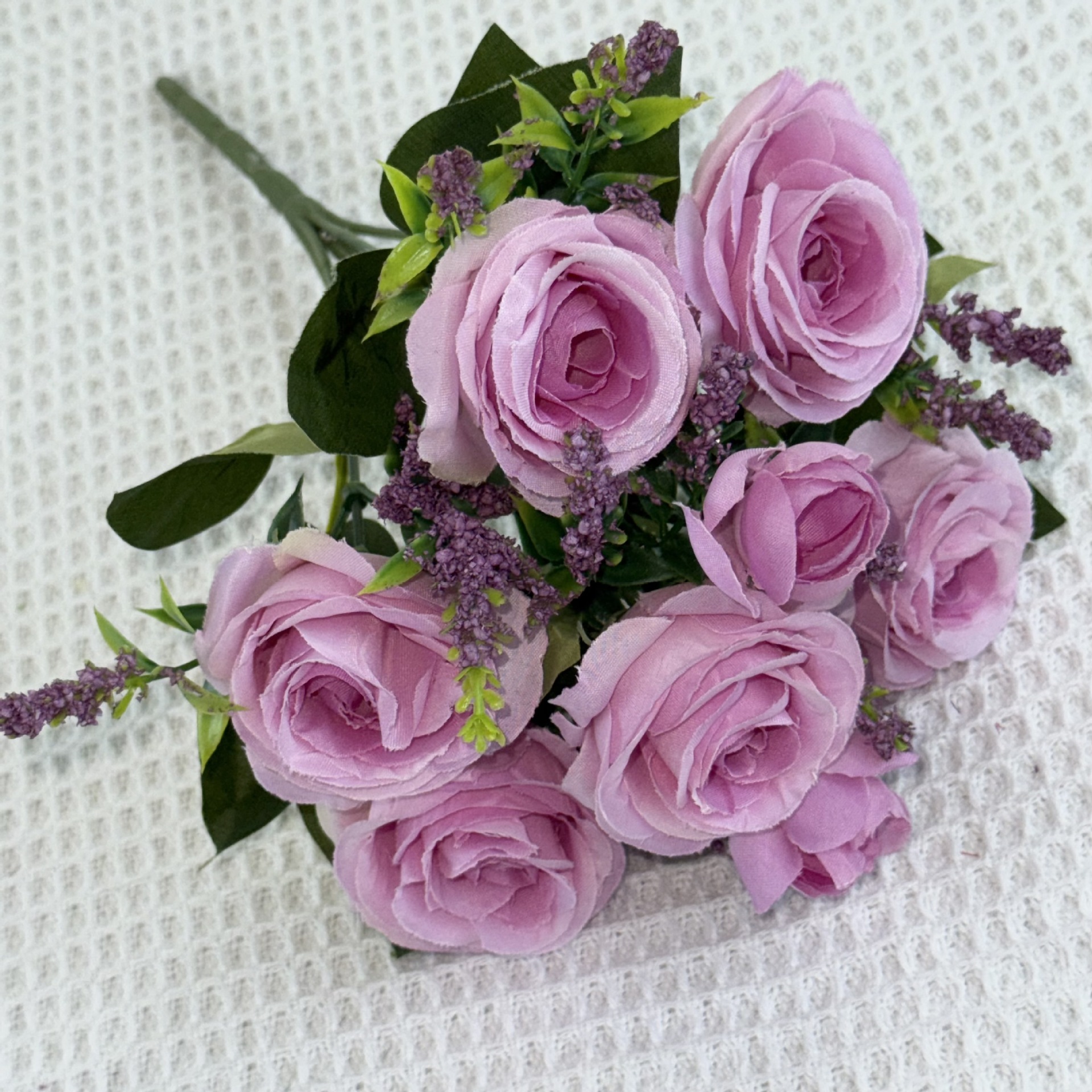 Comercio exterior transfronterizo al por mayor Manso de boda de Amazon Ramo de flores Rosas Sosteniendo explosiones transfronterizas Flores artificiales Flores artificiales Flores falsas