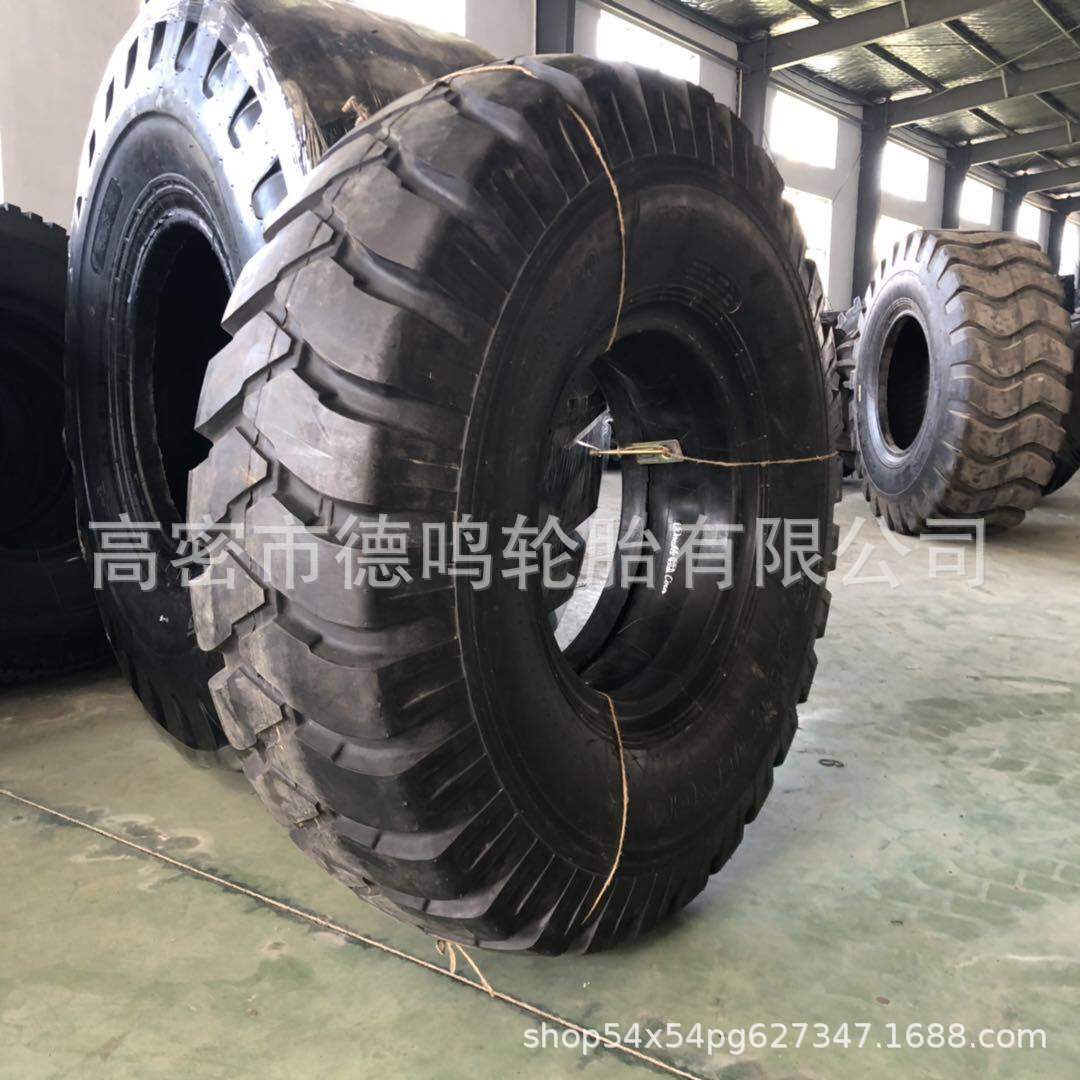 Suministro Shuangqian vehículo todoterreno Shaanxi neumático 14.00-20