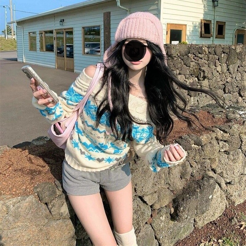 冬の女性のための怠惰なレトロなワンショルダーコントラストカラー長袖セーター新しいデザインルーズでスリムなプルオーバーセーター|undefined