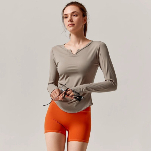 The manufacturer of Zhisheng yoga wear offers deposit sampling for yoga wear.