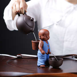 ♔茶宠摆件大号尿童创意宜兴紫砂茶玩可爱撒尿娃娃喷水可养童