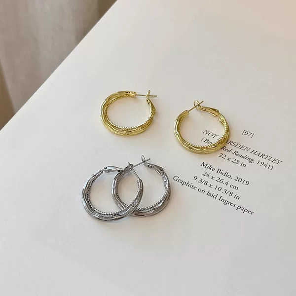 Korean Classic Plain Hoop Earrings for Women, Accessible Luxury, High-End Elegant, Circle Earrings, Unique Design Earrings
