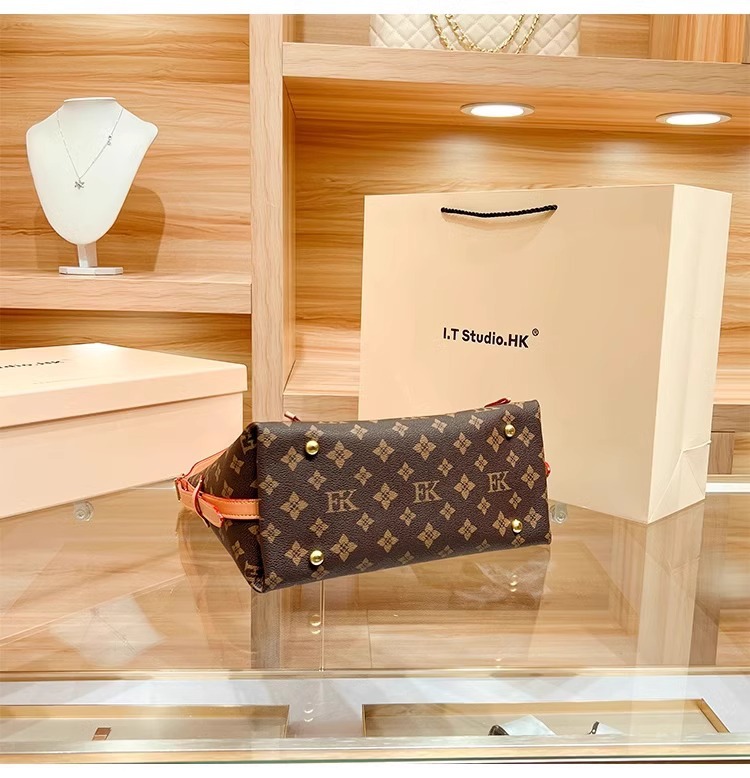 Túi tote nữ xách tay đeo vai phong cách cổ điển họa tiết monogram — nâu chi tiết 3