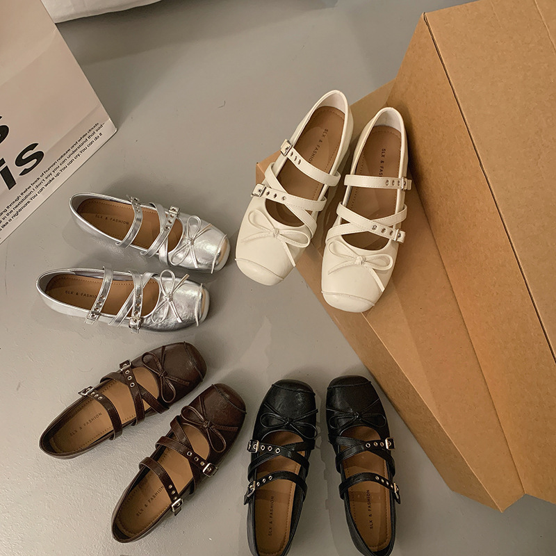 Women's 2026 New Spring Thick-Soled Silver Flat Shoes with Hidden Height Increase, Suitable for Pairing with Skirts, Ballet-Style Mary Jane Leather Shoes