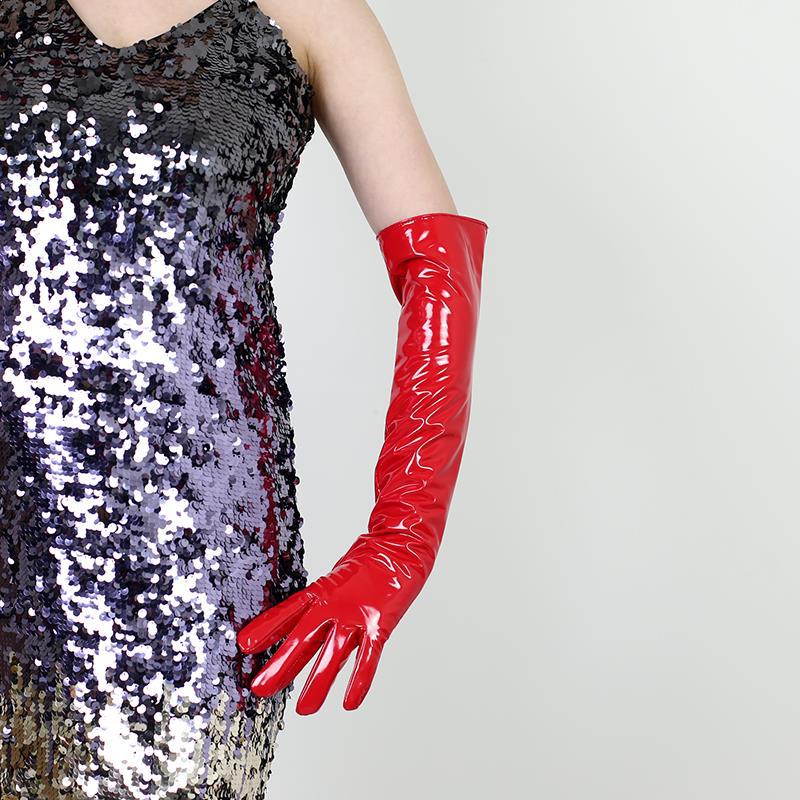 페이턴트 가죽 레드