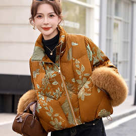 冬季2025新款国风新中式刺绣设计狐狸毛袖口羽绒服外套女AH8162