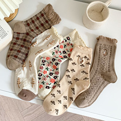 Retro socks for women, cute lace mid-calf socks, ins trendy autumn and winter Korean style Japanese rhombus plaid college style stockings