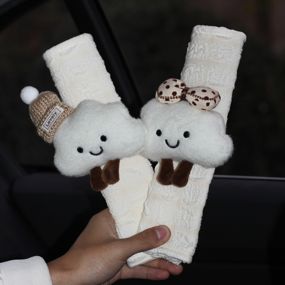 Cute Cloud-Shaped Car Seatbelt Shoulder Pad, Car Seatbelt Decoration Accessory, Anti-Wear Clothing, Suitable for All Seasons, for Women