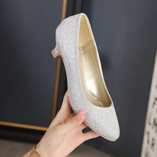 ӆ؛���l2021�¿�\�ڼ��^Ů�OӋ��С���W�۵͸�Ь�������eŮ��Ь