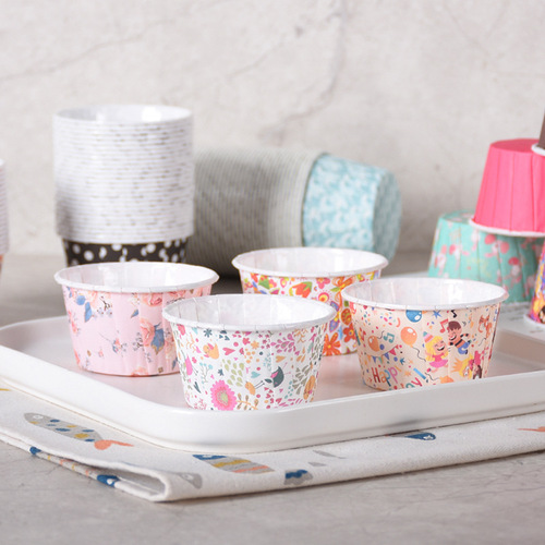 Small coated roll cup disposable baked food-grade cake paper cup waterproof, oil-proof and high temperature resistant 100 pieces