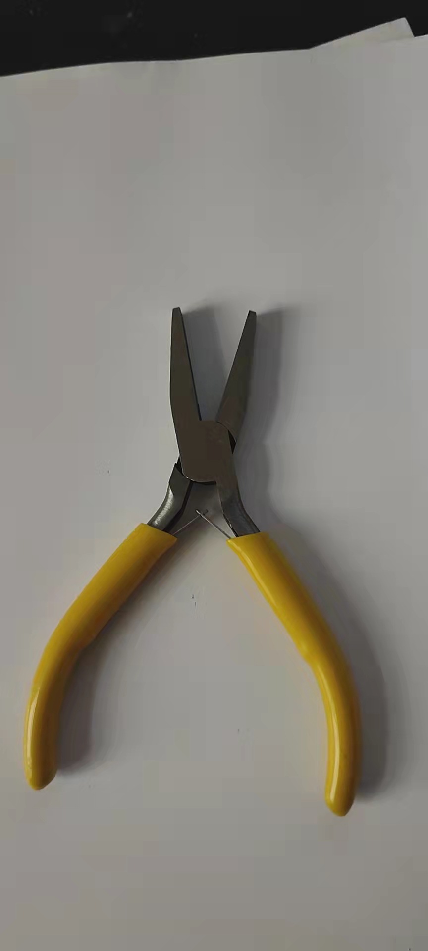 Alicates planos