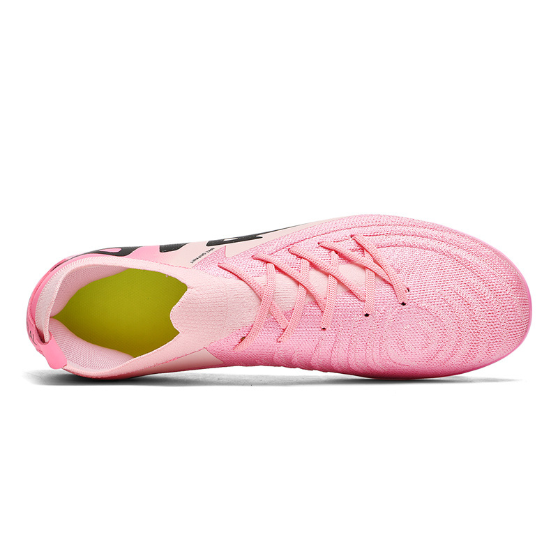 2024 nuevos zapatos de fútbol transfronterizos hombres y mujeres jóvenes clavos largos zapatos deportivos de entrenamiento de clavos al por mayor fabricantes