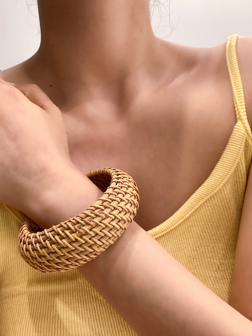 10g Weight Bangle Classification Rattan Chain Material 1 Piece Quantity Holiday, Daily Occasion Rattan Material Ethnic, Solid Color Pattern All Seasons Season Women's Gender Knitting Design Retro, Ethnic Style, Simple Style Style Retro Ethnic Style Simple Style Ethnic Solid Color Rattan Bangles Wholesale 2