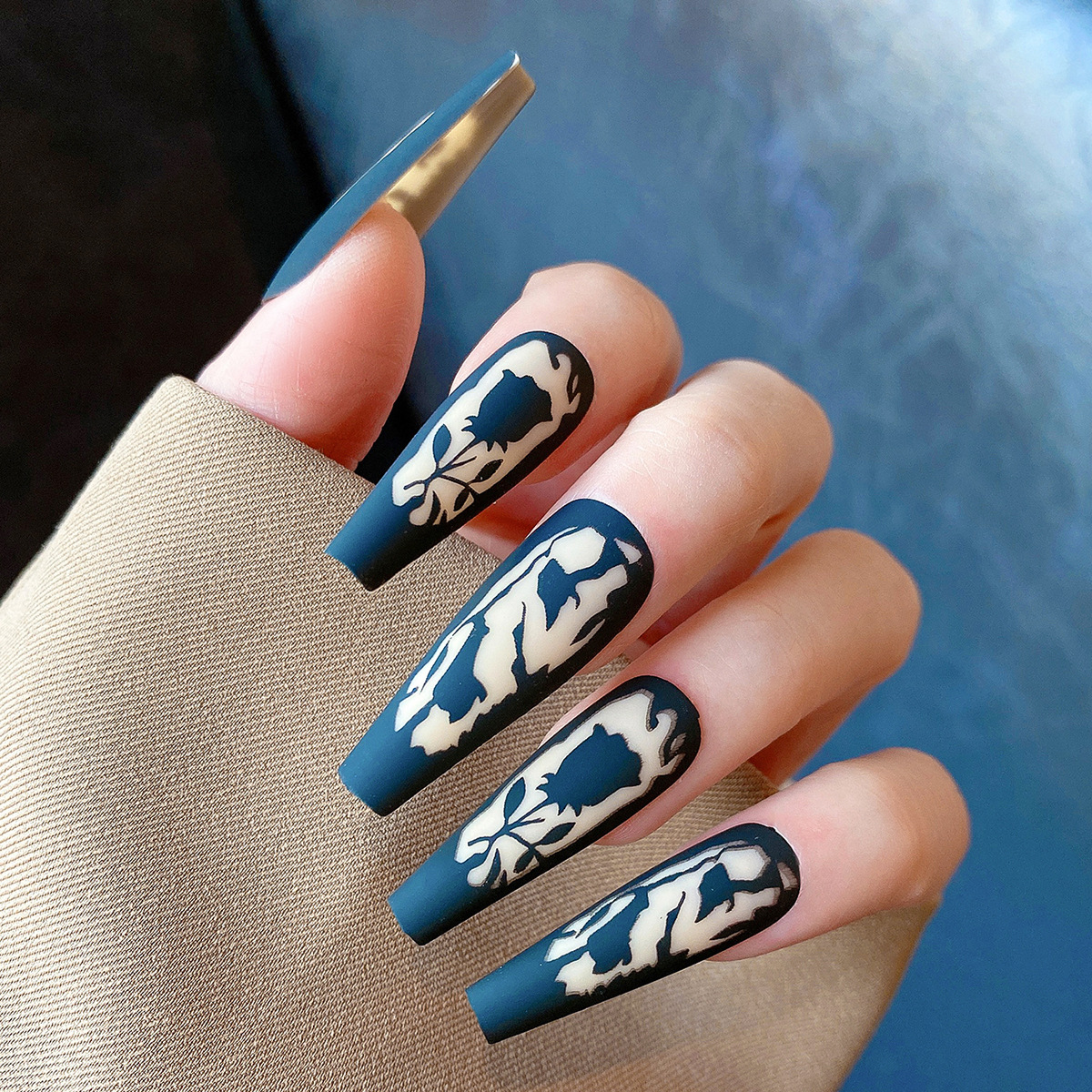 Uñas postizas de estilo francés populares transfronterizas, parches de uñas postizas largas, uñas postizas desmontables terminadas de fábrica.