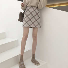 春季复古卡其色毛呢格子半身裙冬天配毛衣套装裙高腰包臀a字短裙