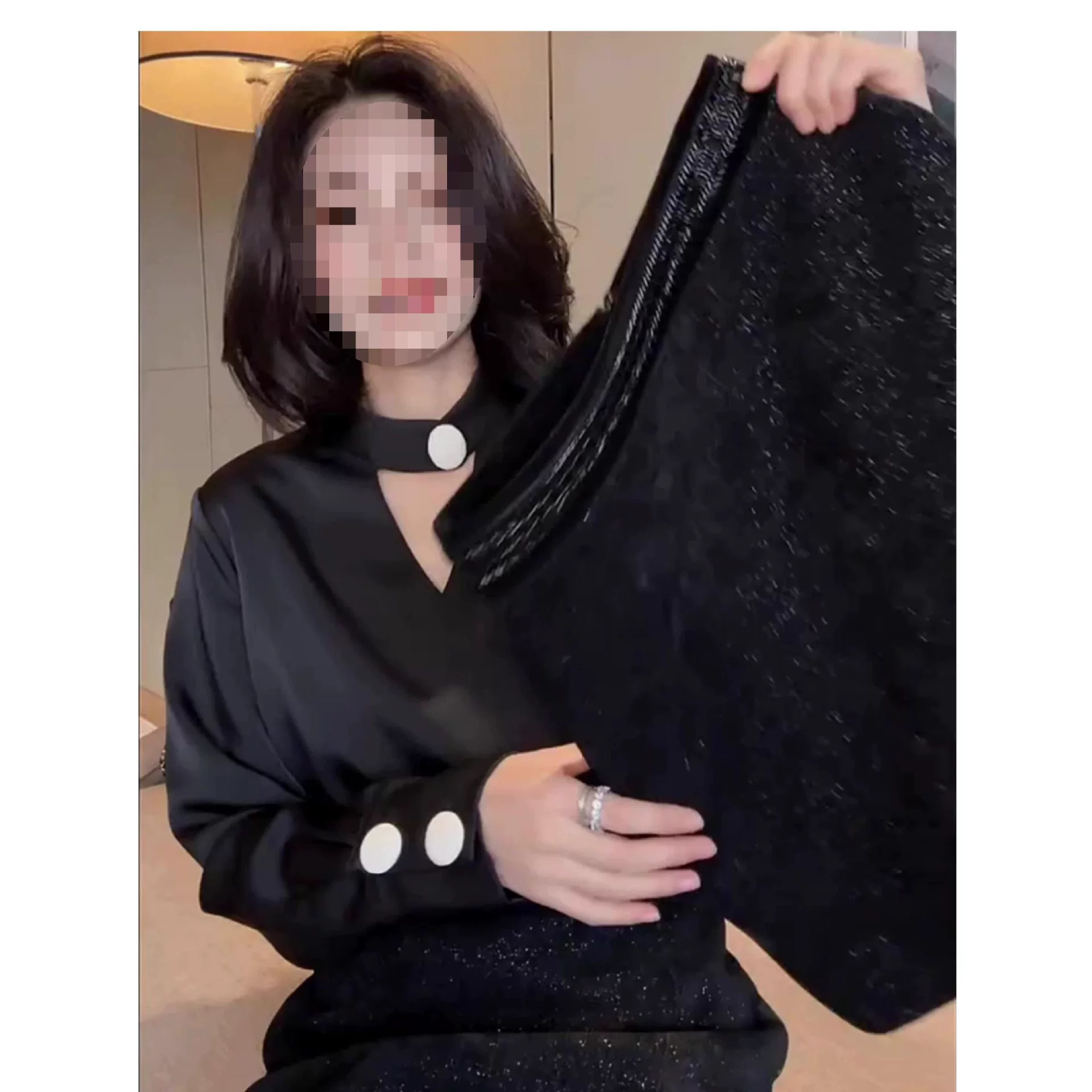 Черная блестящая шелковая трикотажная юбка для женщин, новая осенне-зимняя утолщенная короткая юбка-блейзер с высокой талией в стиле Шанель.