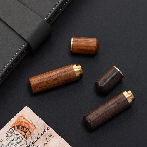 Wooden toothpick tube sandalwood craft gift portable toothpick jar mahogany small ornaments hotel toothpick box