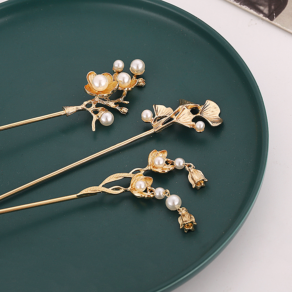 Ciervo blanco mismo estilo cola de pez perla horquilla hembra verano placa horquilla simple temperamento moderno tocado borla mapache horquilla