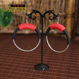 成人帽;耳环;女士单肩包