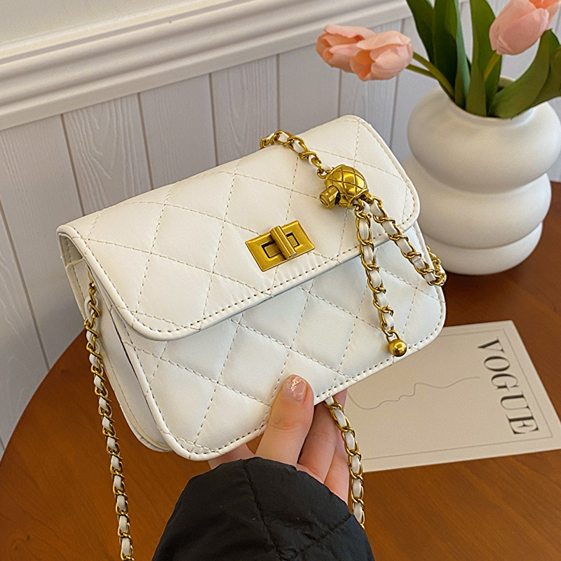 菱格繡線鎖扣鏈條小包包女2024春季新款百搭ins斜挎包小方包時尚