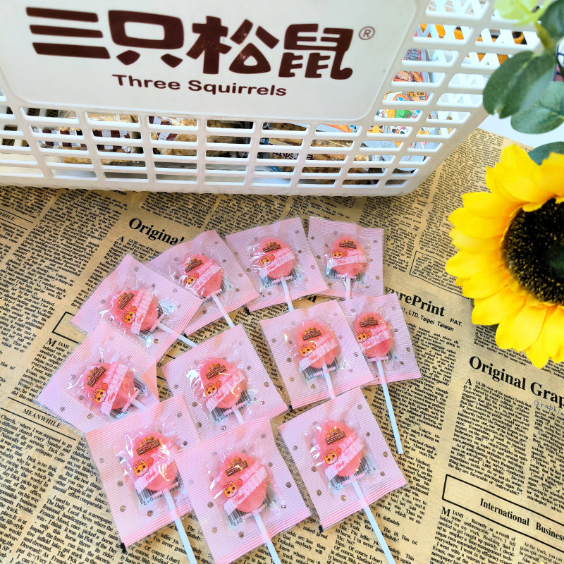 Three Squirrels Vitamin C Lollipops 200g - High-Quality and Delicious, a Great Source of Vitamin C, Beautiful Snacks for Babies