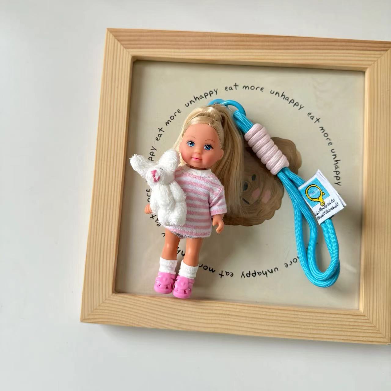 핑크 줄무늬 인형 펜던트