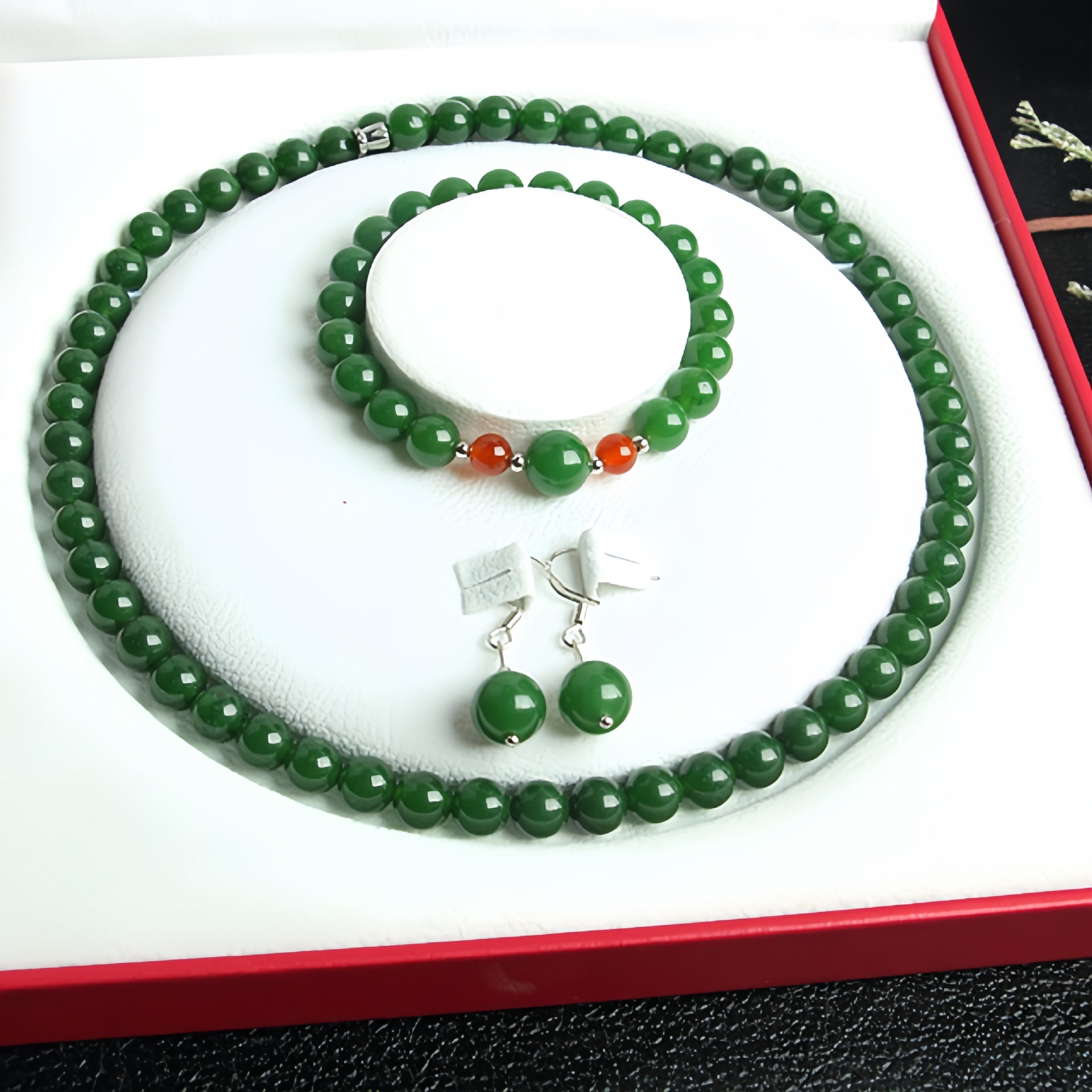碧绿玉石项链耳坠套装礼盒装女性礼品台湾青玉妈妈链石英岩玉项链