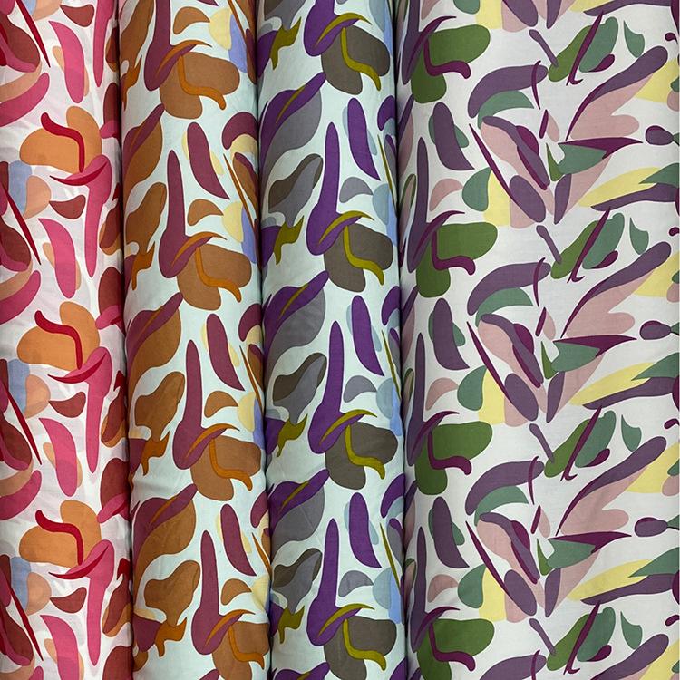 Impresión abstracta de alta calidad de tela de viscose de rayon poplin charlis para ropa