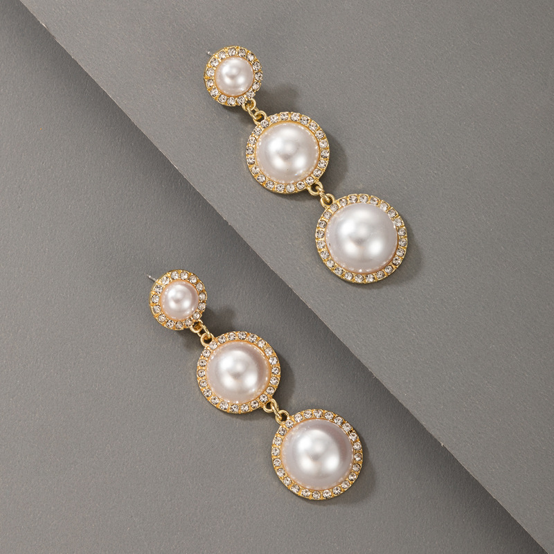 Circle Diamond-studded Pearl Tassel Earrings display picture 5
