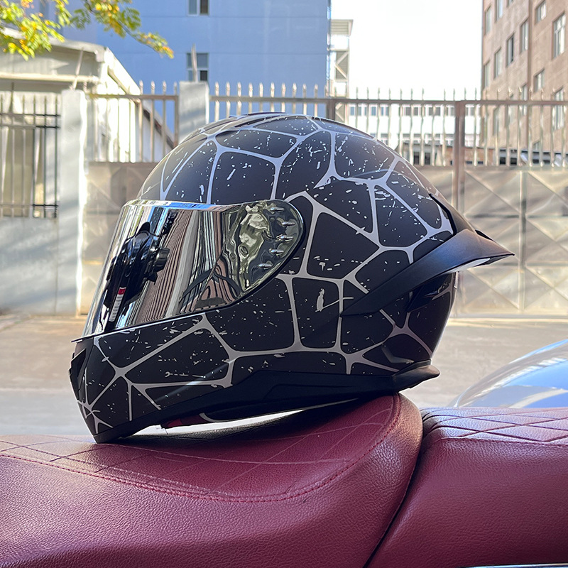 Casco de motocicleta Orz para hombres y mujeres, casco integral de verano con gran alerón trasero para todas las estaciones, certificado por DOT, transfronterizo.