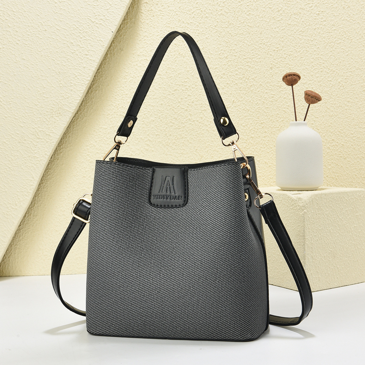 Bolsa de cubo nuevo bolso de costura de color sólido bolso de mensajero de hombro de moda comercio exterior bolso de mujer de Taizhou bolso transfronterizo