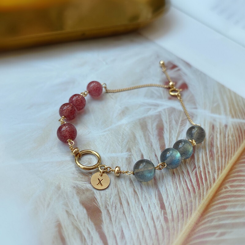 Natural Strawberry Crystal Bracelet, Moonstone Crystal Bracelet, Light and Simple Style for Best Friends, Minimalist Forest-Style Bracelet for Women Natural Strawberry Crystal Bracelet, Moonstone Crystal Bracelet, Light and Simple Style for Best Friends, Minimalist Forest-Style Bracelet for Women