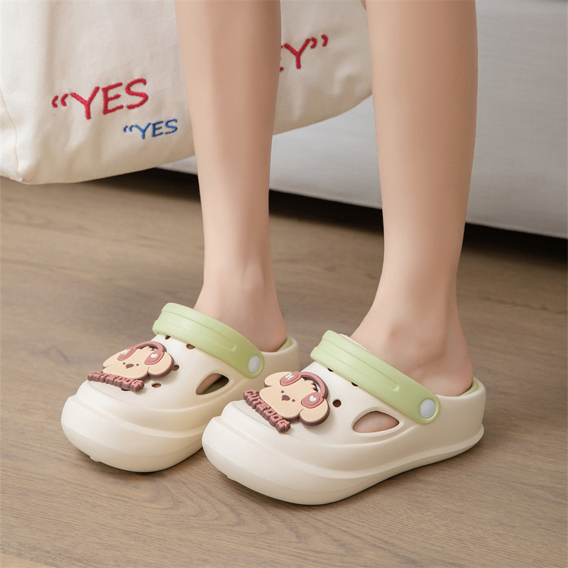 Zapatos con agujeros de dibujos animados zapatillas para niños niñas verano dibujos animados lindo antideslizante Baotou zapatos con agujeros para niños grandes