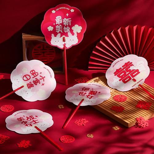 Wedding, bridesmaids, bridesmaids, group fans, wedding tricks, blocking the door to welcome the bride, photo props, fans, wedding supplies