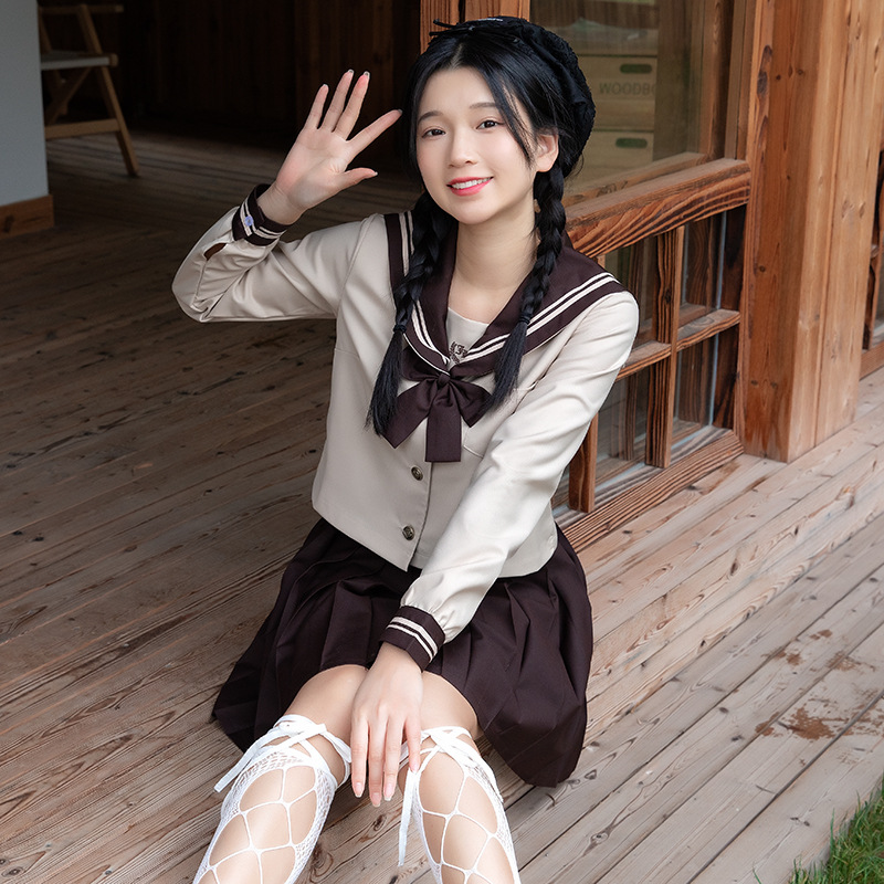 공장 직송, 애프터 서비스 밀크티, JK 유니폼 2종, 선원복, JK 학교 공급 JK 슈트, JK 스커트, 플리츠 스커트