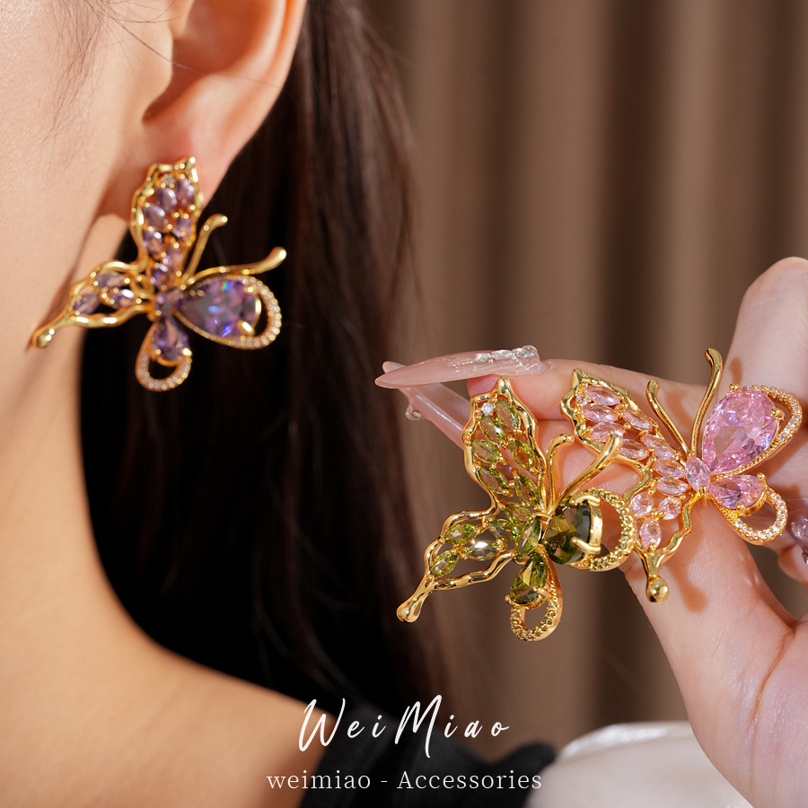 Oro verdadero electron-combustible mariposa de piedra pernos de orejas temperamento exquisito personalidad nicho pendientes ligero lujo conjunto de joyas de alta calidad