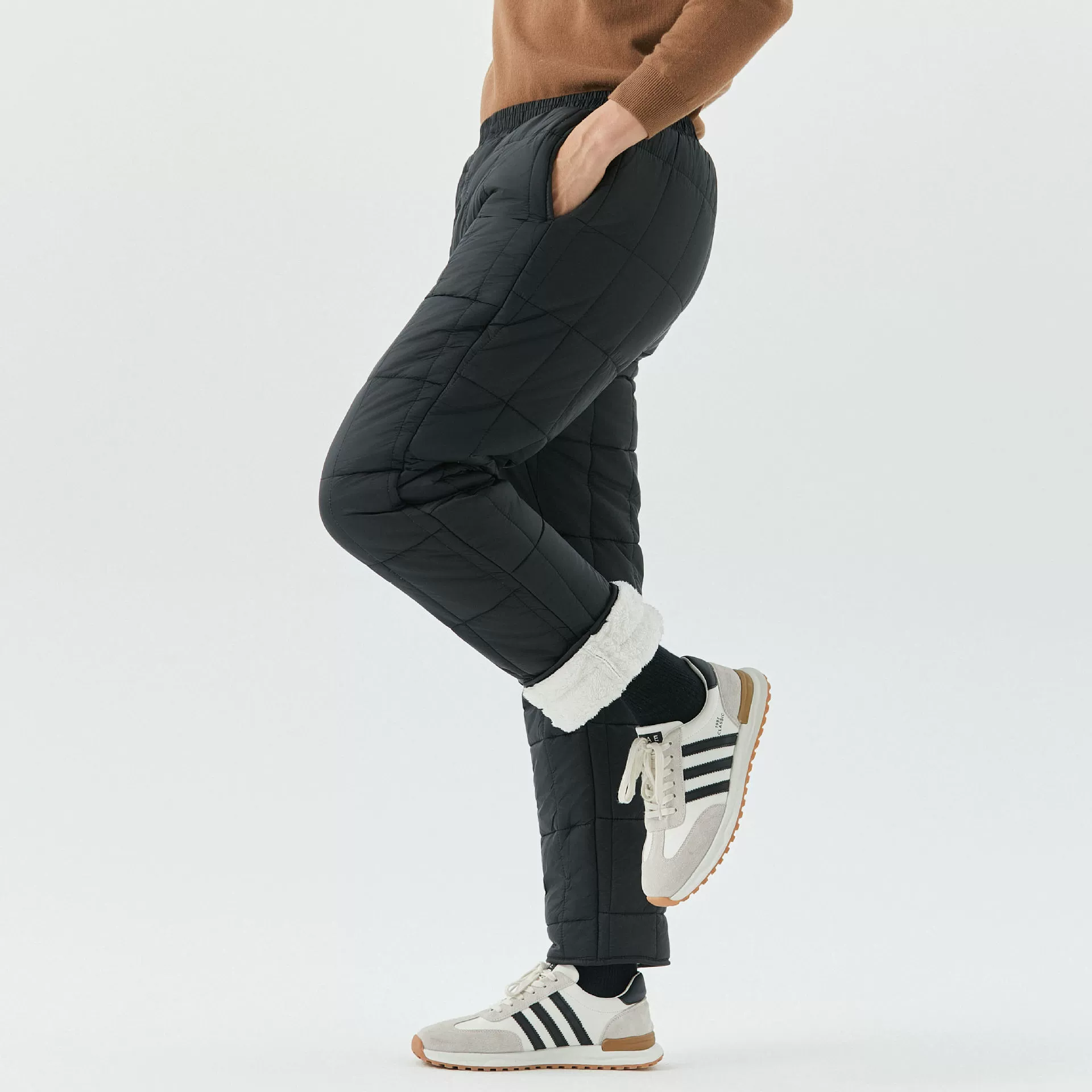 Производитель оптовая продажа мужской средней талии утолщенный бархатный хлопчатобумажные брюки мужской большой размер молодой человек теплый хлопок брюки 2328